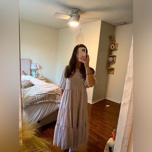 Lavender floral designed dress puffed sleeves size s - Picture 1 of 3